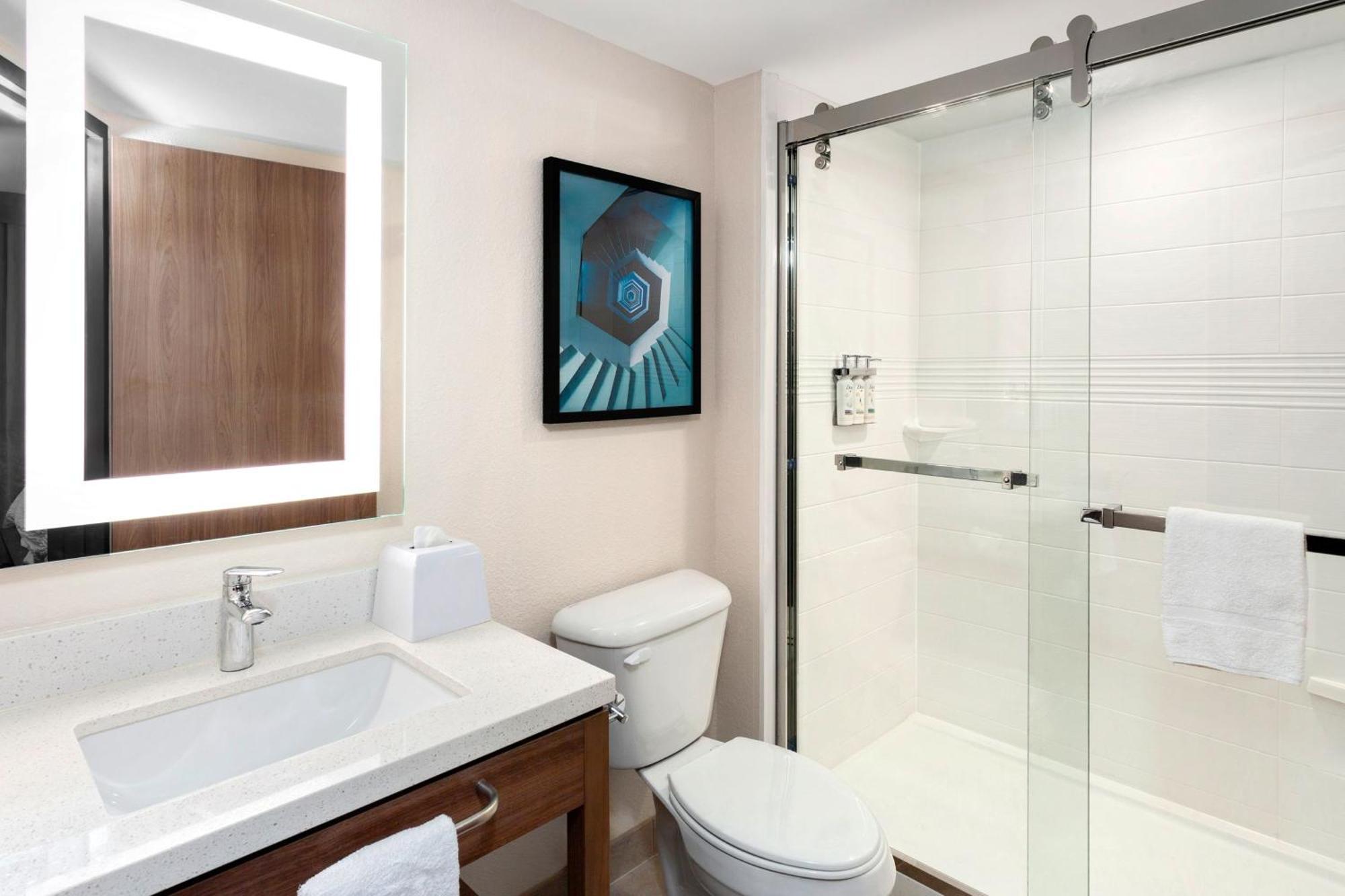 Candlewood Suites Columbus North, An Ihg Hotel Экстерьер фото