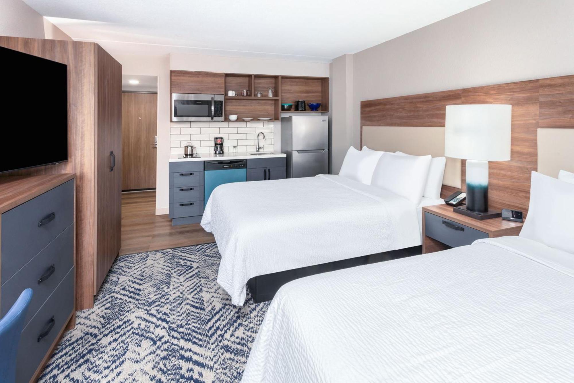 Candlewood Suites Columbus North, An Ihg Hotel Экстерьер фото